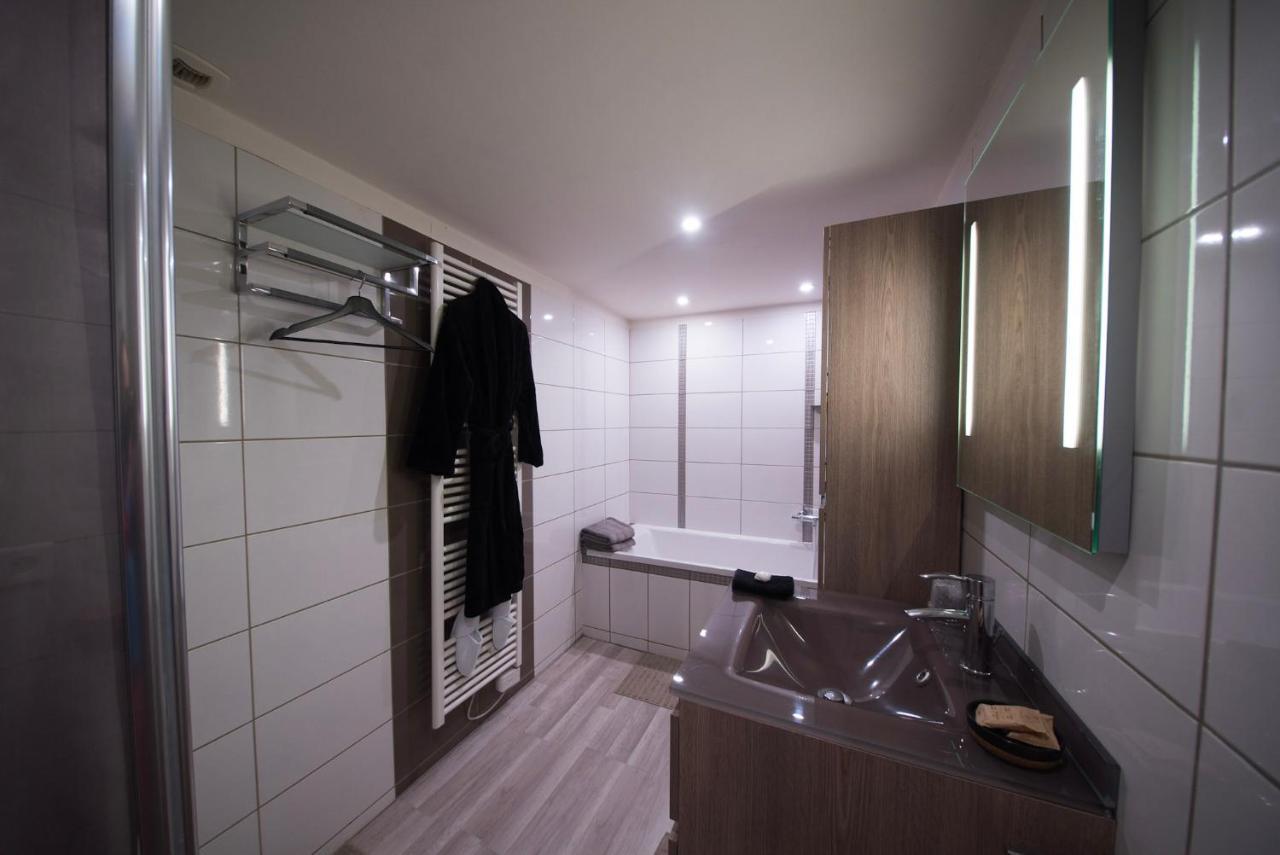 Love Suites & Spa "Le Loft" Avec Jacuzzi Privatif Médis Kültér fotó