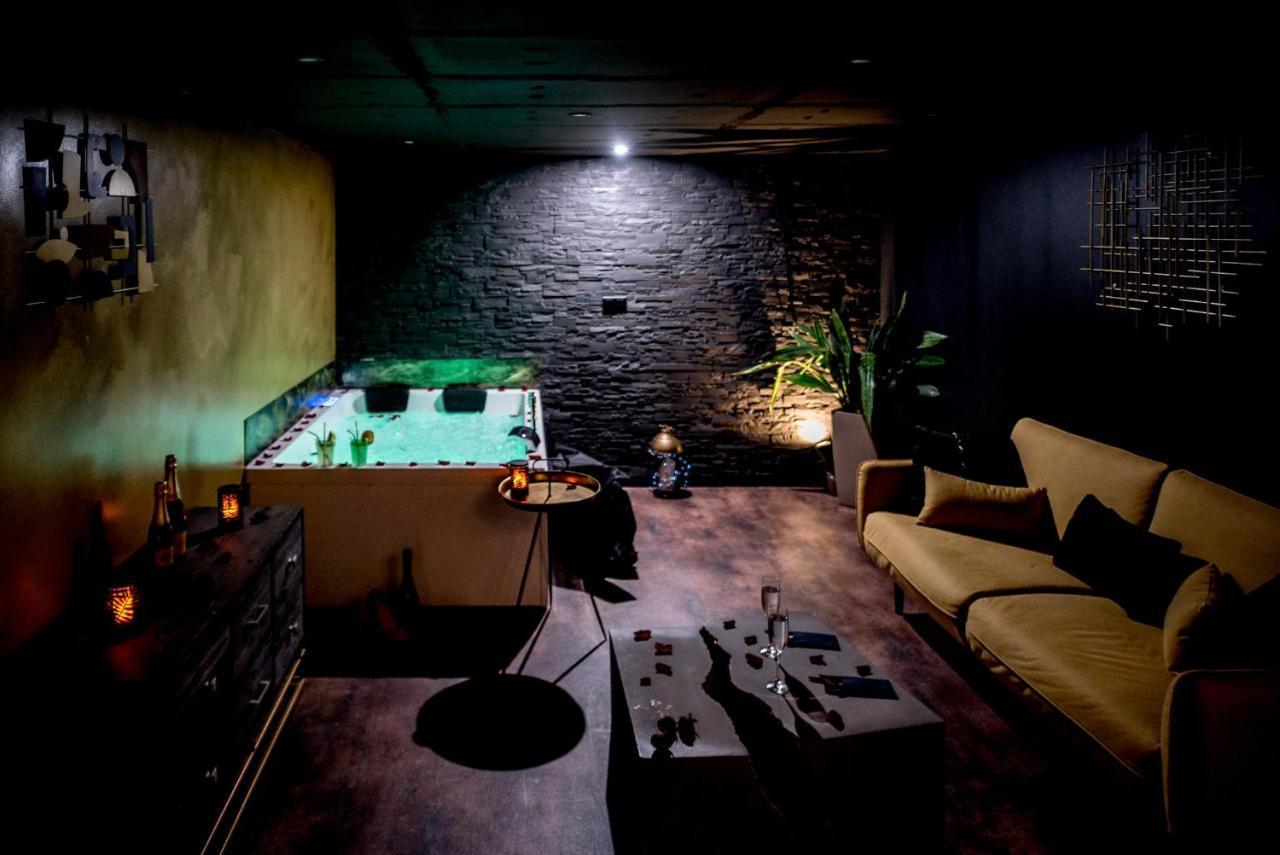 Love Suites & Spa "Le Loft" Avec Jacuzzi Privatif Médis Kültér fotó